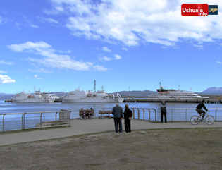 17:23 hs. Cruceros en Ushuaia