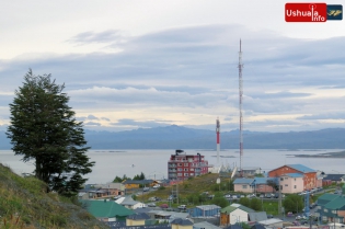 09:30 hs. Vista de la Bahía Ushuaia