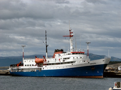 El MV Ushuaia regresó al puerto de Ushuaia
