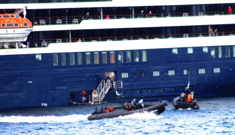 La Armada rescató a un crucerista estadounidense en el Drake