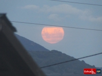La Luna Roja sobre Ushuaia